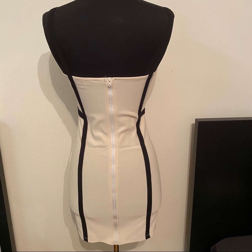 Blaque Market Dress - Picture 2 of 3